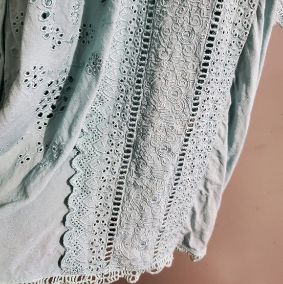 Eyelet Lace Pleat Front Tunic - Picture 4 of 6